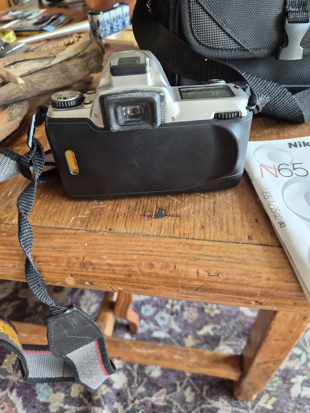 Nikon N65 35mm SLR Film Camera Bundle w/ Lens, Bag & Manual